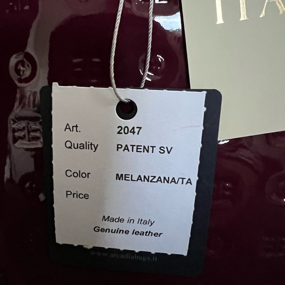 NWT ARCADIA PATENT LEATHER SATCHEL HANDBAG PURSE - Picture 3 of 11